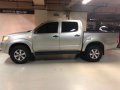 Toyota Hilux 2010 for sale in Manila-5