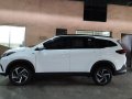 White 2018 Toyota Rush Automatic Gasoline for sale in Makati -4
