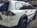 Selling White Mitsubishi Montero 2011 Automatic Diesel at 39000 km -2