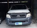 White Toyota Hilux 2010 for sale in Pasig -0