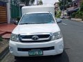 Toyota Hilux 2009 for sale in Quezon City-7