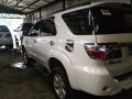 Toyota Fortuner 2009 at 100000 km for sale-1