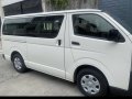 White 2018 Toyota Hiace Manual Diesel for sale in Quezon City -0