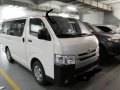White 2018 Toyota Hiace Manual Diesel for sale in Quezon City -2
