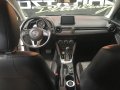 Selling 2nd Hand Mazda 2 2016 Sedan at 30800 km -1