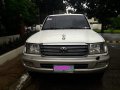 Sell White 2005 Toyota Land Cruiser Automatic Gasoline in Metro Manila -4