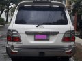 Sell White 2005 Toyota Land Cruiser Automatic Gasoline in Metro Manila -1