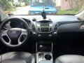 Selling Used Hyundai Tucson 2011 Automatic Gasoline in Antipolo -3