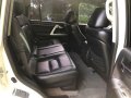 White Toyota Land Cruiser 2015 at 50000 km for sale -6