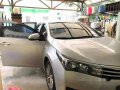 Selling Silver Toyota Corolla Altis 2014 Automatic Gasoline at 31904 km -7