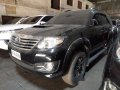 Selling Black Toyota Fortuner 2015 Automatic Diesel -3