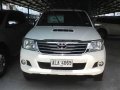 White Toyota Hilux 2015 at 35111 km for sale -2