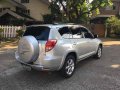 Silver Toyota Rav4 2006 at 70000 km for sale-0