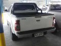White Toyota Hilux 2015 at 35111 km for sale -4