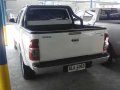 White Toyota Hilux 2015 at 35111 km for sale -1