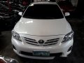 Sell White 2013 Toyota Corolla Altis Automatic Gasoline at 52345 km -5