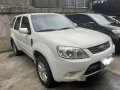 Selling White Ford Escape 2012 in Rizal-4