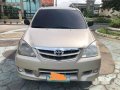 Selling Beige Toyota Avanza 2009 in Cebu-1