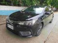 Black Toyota Corolla Altis 2018 at 15000 km for sale-8