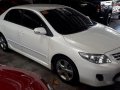 Sell White 2013 Toyota Corolla Altis Automatic Gasoline at 52345 km -6