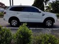White Ford Everest 2016 at 28000 km for sale -8