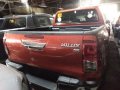 Selling Orange Toyota Hilux 2017 in Makati -3