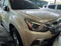 Sell White 2018 Isuzu Mu-X at 9000 km -5