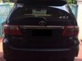 Selling Black Toyota Fortuner 2011 in Makati-2