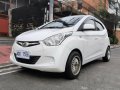 Sell White 2016 Hyundai Eon at 28000 km -4