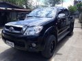 Black Toyota Hilux 2010 Truck for sale in Manila -4