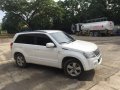 White Suzuki Grand Vitara 2008 at 70184 km for sale -0