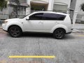 Sell White 2008 Mitsubishi Outlander in Manila -5