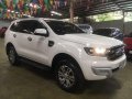 White Ford Everest 2016 Automatic Diesel for sale -8