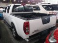 Sell White 2013 Nissan Frontier Navara at 28717 km -6