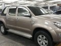 Selling Beige Toyota Hilux 2011 at 84000 km -4