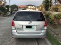 Selling Silver Toyota Innova 2009 in Muntinlupa -2