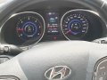 Grey Hyundai Santa Fe 2013 at 50000 km for sale-5