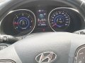 Grey Hyundai Santa Fe 2013 at 50000 km for sale-4