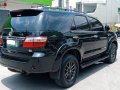 Selling Black Toyota Fortuner 2011 in Meycauayan-4