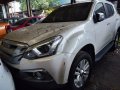 Sell White 2018 Isuzu Mu-X at 9000 km -4