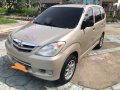 Selling Beige Toyota Avanza 2009 in Cebu-2