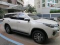 Selling White Toyota Fortuner 2018 Automatic Diesel at 12365 km -5