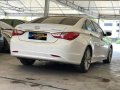 White Hyundai Sonata 2010 Automatic Gasoline for sale in Makati-5