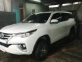 Selling White Toyota Fortuner 2018 Automatic Diesel at 11000 km -4