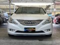 White Hyundai Sonata 2010 Automatic Gasoline for sale in Makati-7