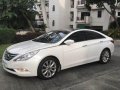 Sell White 2011 Hyundai Sonata at 30000 km -6