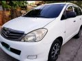Selling White Toyota Innova 2012 Manual Diesel at 70000 km -0
