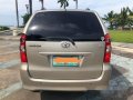 Selling Beige Toyota Avanza 2009 in Cebu-4