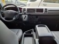 Selling White Toyota Hiace 2013 at 59000 km -1