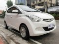 Sell White 2016 Hyundai Eon at 28000 km -6
